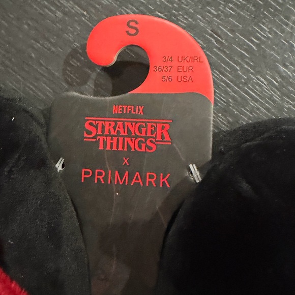 Primark Black and Red Slippers - Picture 3 of 3